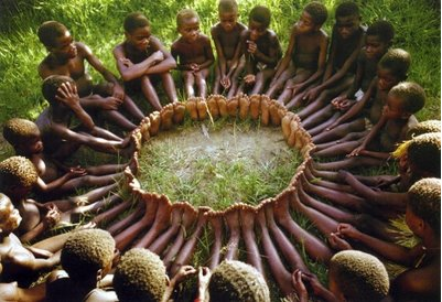 crianças de uma tribo africana